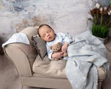 Newborn Studio Props Mini Sofa - Model 8 - Oatmeal Review