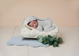 Newborn Studio Props Vintage Bed - White - Model 6 Review
