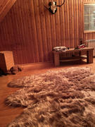 WoollyFluff Extra Fluffy & Shaggy 6/8 Pelt Sheep Fur Area Rug Review
