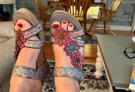 Spring Step Shoes L'ARTISTE DELIGHT SLIDE SANDALS Review