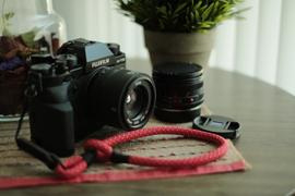 Langly Co Camera and Phone Wrist Strap Review