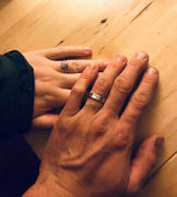 KAVALRI White Gold Brushed Grain Mens Wedding Ring (B2866) Review