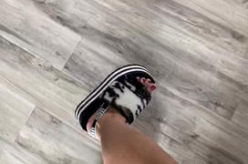 Boathouse  WOMENS DISCO MARBLE SLIDE Review