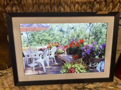 Nixplay DE Nixplay 10-Zoll Touchscreen-Fotorahmen  - Classic Mat Review
