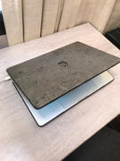 WoodWe MACBOOK PROTECTIVE CASE - Made of Real Stone - Silver Grey Review