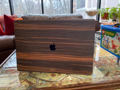 WoodWe MacBook Skin - Made of Real Wood - Ebony Review