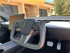 Hansshow Model 3/Y Full Carbon Fiber Yoke Steering Wheel Review