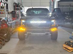 Heretic Studio Ford F150 Raptor (2017-2021) - Behind The Grille 30 LED Light Bar - Clear Lens Review