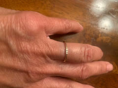 Ferkos Fine Jewelry 14K Gold 3 Stone Minimalist Diamond Ring Review