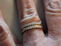 Ferkos Fine Jewelry 14K Gold 11 Stone Petite Diamond Wedding Band Review