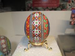 BestPysanky.com Low Profile Gold Tone Metal Egg Stand Holder Review