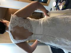 ieie Bridal Vintage Style Lace Keyhole Back Wedding Dress with V Neck | Rayna Review
