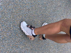 Marathon Sports On Running Women's Cloudflyer - Black/White (21.99627) Review
