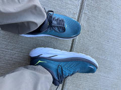 Marathon Sports HOKA Men's Clifton 8 Wide (2E) - Blue Coral/Butterfly (1121374-BCBT) Review