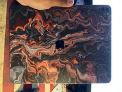 fishskyn Obsidian (iPad Skin) Review