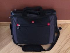 Canada Luggage Depot Swiss Gear Laptop Carry Case 17.3 Inches Review
