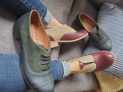 Julia Bo Boggart - Oxfords Review