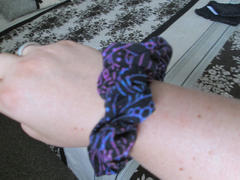 SweetLegs Canada Now and Zen Scrunchie Review