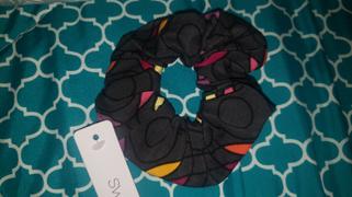 SweetLegs Canada Sound Waves Scrunchie Review