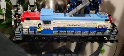 Your World of Building Blocks JIE STAR 59006 DOOMSDAY THE TRAIN Review