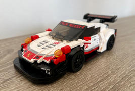 Your World of Building Blocks Mould King 27010 Porsche 911 Sports Car Review