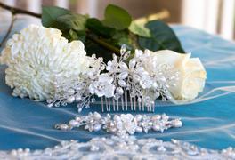 Dareth Colburn Pretty Bouquet Floral Comb Review