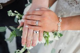 Dareth Colburn Alexa Pearl & Crystal Bracelet Review