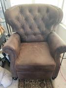 Club Furniture Edward Chesterfield Button Tufted Leather Recliner Review