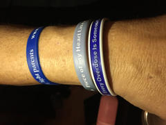 HeroinSupport.org Every Overdose Is Someone’s Child. Don’t Judge, Educate - Wristband Review