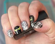 Maniology Halloween: Bad to the Bone (m158) - Nail Stamping Plate Review