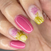 Maniology Botanicals: Garden Party / Desert Rose (m067) - Nail Stamping Plate Review