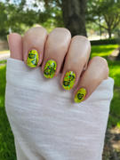 Maniology Hangloose: Summers Bounty/Palms Galore (m209) - Nail Stamping Plate Review