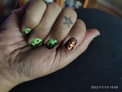 Maniology Honeypot (P138) - Clear with Copper Gold Flakies Nail Polish Review