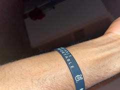 Deuce Brand #BEYOUROWNGOAT Get Comfortable Being Uncomfortable Baller Band Review