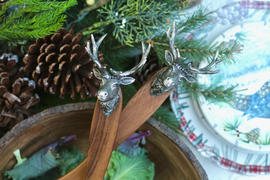 Vagabond House Elk Head Salad Servers Review