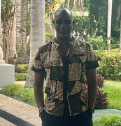 D'IYANU Olu Short Sleeve Mandarin Button-Up African Print Shirt (Black Brown Geometric) Review