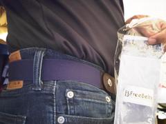 Freedom Closet FreeBelts - Buckle Free Belt for Men and Women Review
