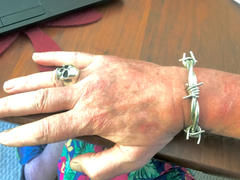 SilverWow Mens Barbed Wire Bangle Review