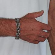 SilverWow Skull Bracelet KBB11 Review