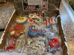 Wüfers Cookie Boxes for Dogs Birthday Boy + Dog Bless America Cookie Box Bundle Review
