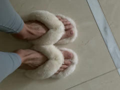 Nuknuuk  Zaza Women's  Flip Flop (Cream) Review