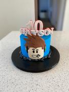CAKESBURG Roblox Cake Review