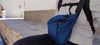 CabinZero Hustle 8L Navy Review