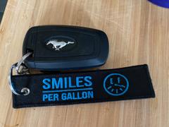 Moto Loot That Dude In Blue - Smiles Per Gallon Keychain Review