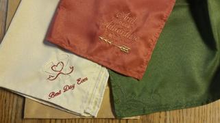 tableclothsfactory.com 5 Pack 17x17 Gold Polyester Linen Napkins Review