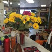 tableclothsfactory.com 5 Bushes | 70 Yellow Artificial Silk Blossomed Sunflowers | Vase Decor Review