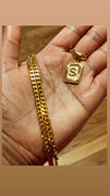 ZÈRA 18k Gold Initials Pendant Necklace Review