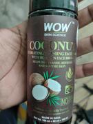 Buywow Coconut Hydrating Face Wash with Coconut Water, Aloe Leaf Extract - For Clarifying, Softening & Brightening Skin - No Parabens, Sulphate, Silicones & Color - 200 ml Review