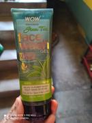 Buywow Green Tea Face Wash Gel - contains Green Tea, Aloe Leaf Extracts, Pro-Vitamin B5 & Vitamin E - for Purifying Skin - No Parabens, Sulphate, Silicones & Color - 100 ml Review