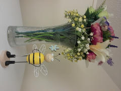KC Cottage Standing Bee Ornament with Flower Review